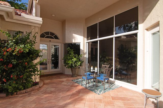 10726 Greenbriar Villa Drive, Lake Worth, FL 33449