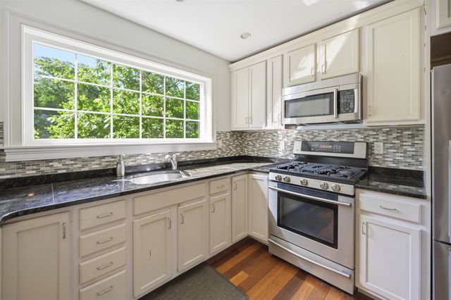 66 Tibbetts Road, Fremont, NH 03044