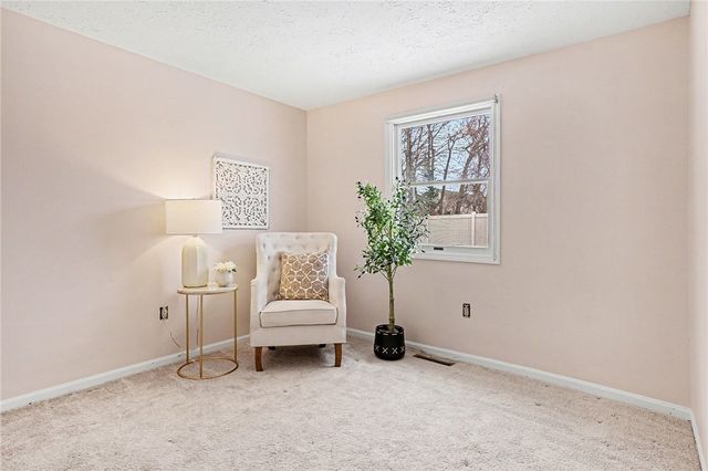 2 Flower Dale Drive, Greece, NY 14626