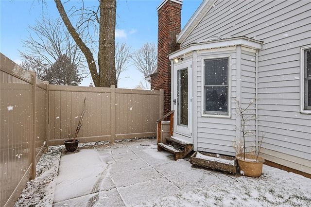 2 Flower Dale Drive, Greece, NY 14626