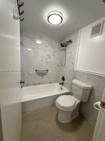 10845 SW 112th Ave 211, Miami, FL 33176