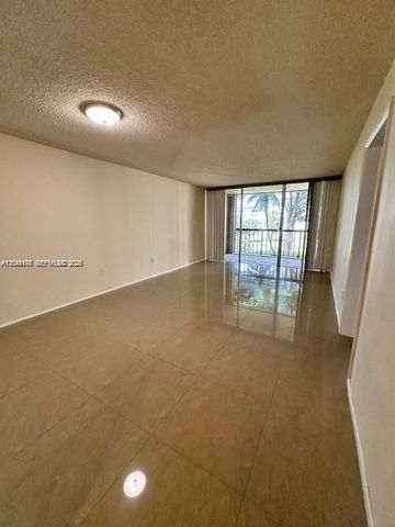 10845 SW 112th Ave 211, Miami, FL 33176