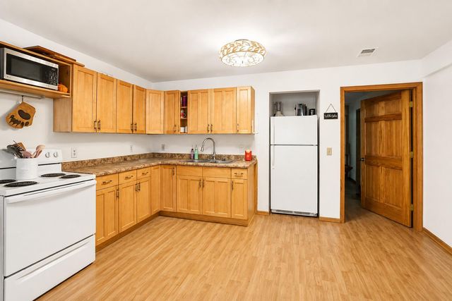 1946 Nazareth Road, Kalamazoo Twp, MI 49048