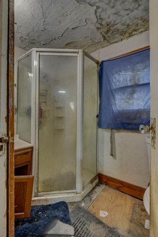 1121 AVENUE B, Council Bluffs, IA 51501