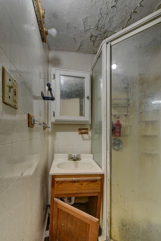 1121 AVENUE B, Council Bluffs, IA 51501