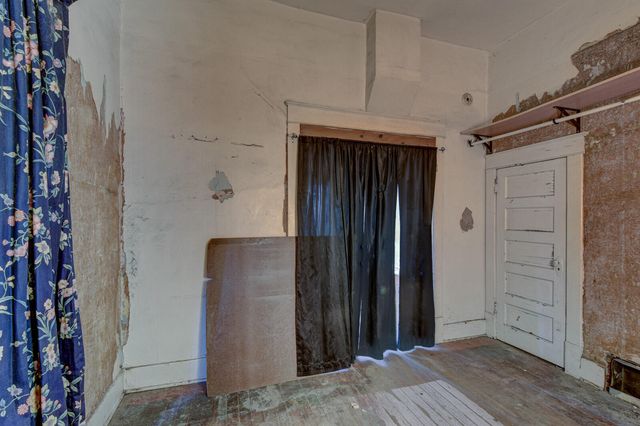 1121 AVENUE B, Council Bluffs, IA 51501