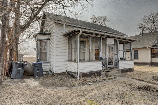 1121 AVENUE B, Council Bluffs, IA 51501