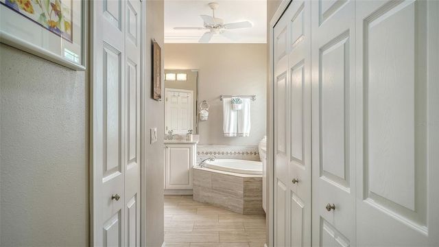 7928 SUNTREE GLEN, Bradenton, FL 34202