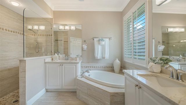 7928 SUNTREE GLEN, Bradenton, FL 34202