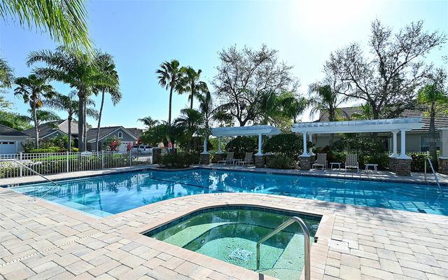 7928 SUNTREE GLEN, Bradenton, FL 34202
