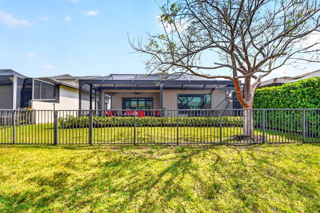 8524 Grand Prix Lane, Boynton Beach, FL 33472