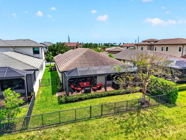 8524 Grand Prix Lane, Boynton Beach, FL 33472