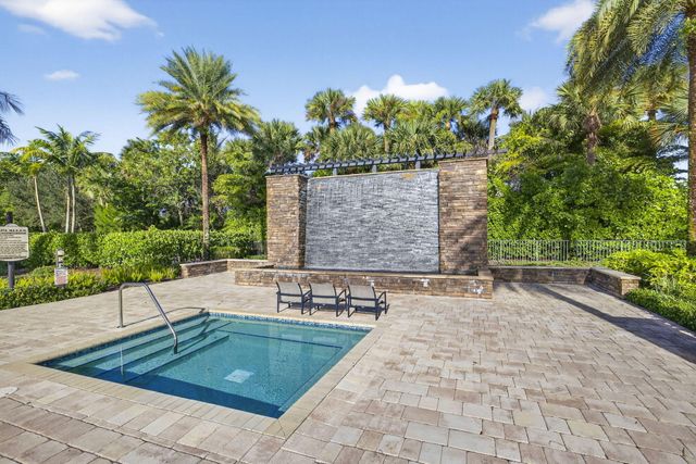 8524 Grand Prix Lane, Boynton Beach, FL 33472