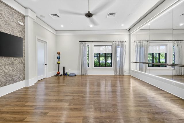 8524 Grand Prix Lane, Boynton Beach, FL 33472