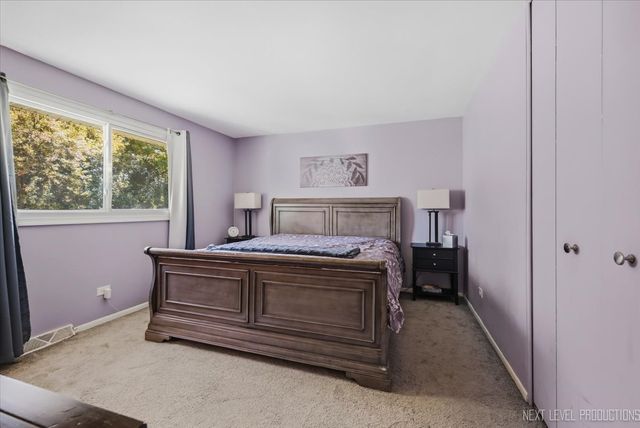 1612 Forrest Boulevard, St. Charles, IL 60174