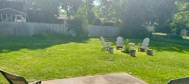1612 Forrest Boulevard, St. Charles, IL 60174