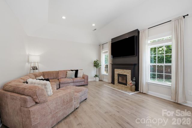 983 Jerry Lees Way, Denver, NC 28037