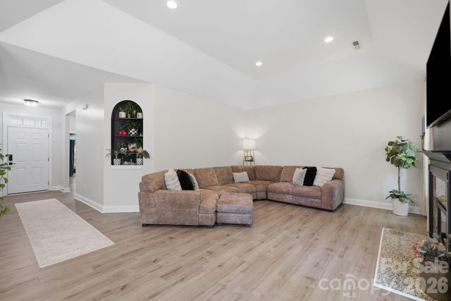 983 Jerry Lees Way, Denver, NC 28037