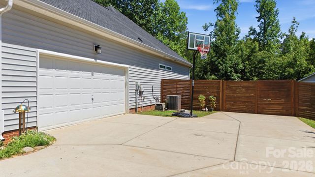 983 Jerry Lees Way, Denver, NC 28037