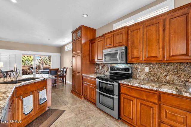 19411 N HIDDEN CANYON Drive, Surprise, AZ 85374