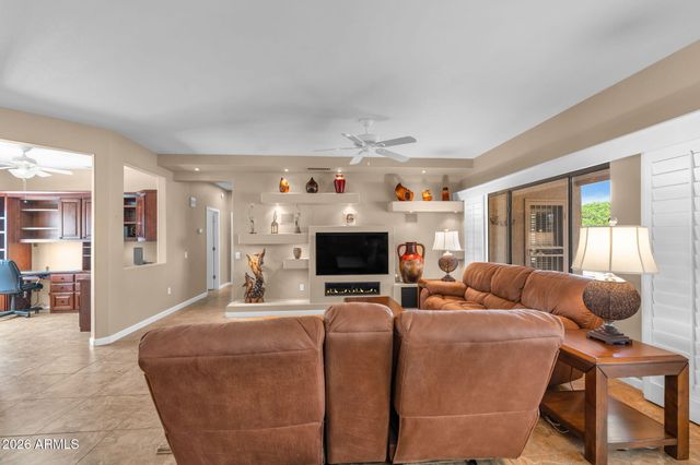 19411 N HIDDEN CANYON Drive, Surprise, AZ 85374