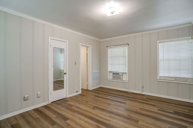 3216 Cockrell Avenue, Fort Worth, TX 76109