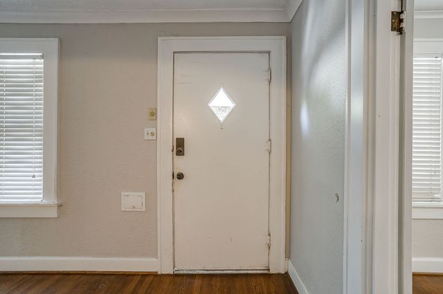 3216 Cockrell Avenue, Fort Worth, TX 76109
