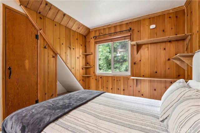 189 St Hwy 173, Lake Arrowhead, CA 92352