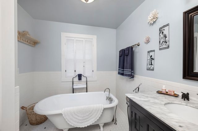 109 N 8th Street, Ozark, MO 65721