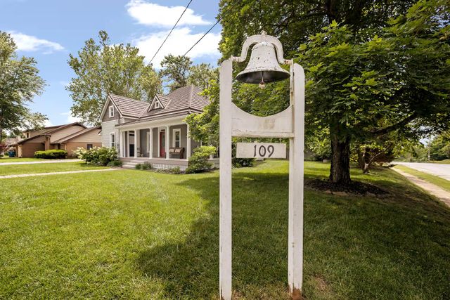 109 N 8th Street, Ozark, MO 65721