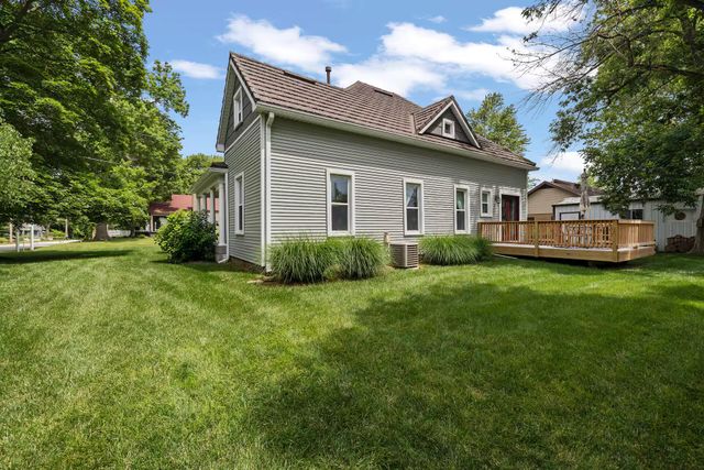 109 N 8th Street, Ozark, MO 65721