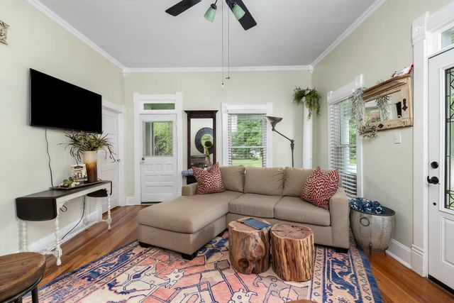 109 N 8th Street, Ozark, MO 65721