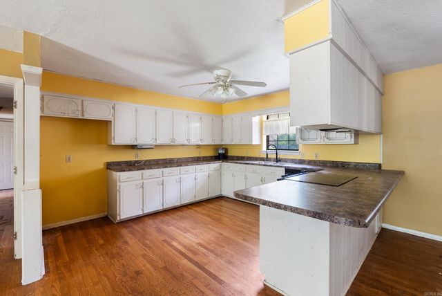 21 Center Street, Ward, AR 72176