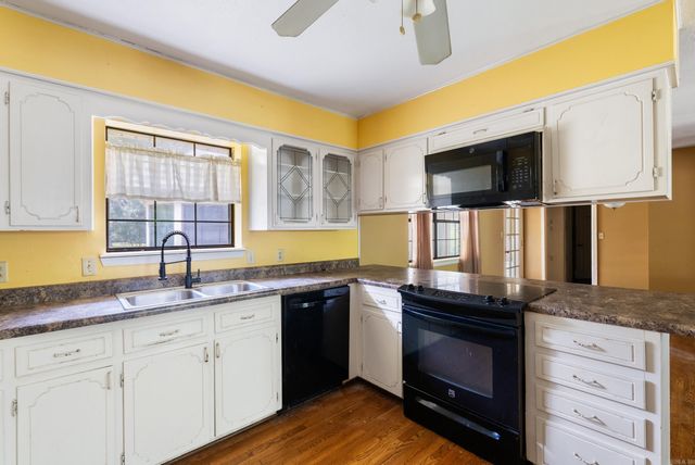 21 Center Street, Ward, AR 72176