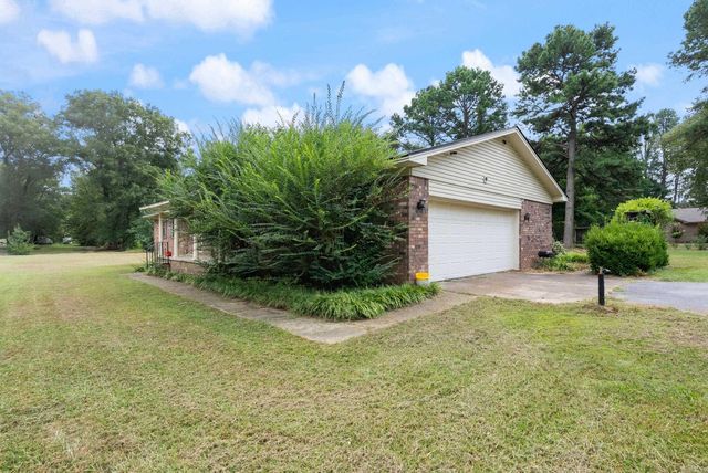 21 Center Street, Ward, AR 72176