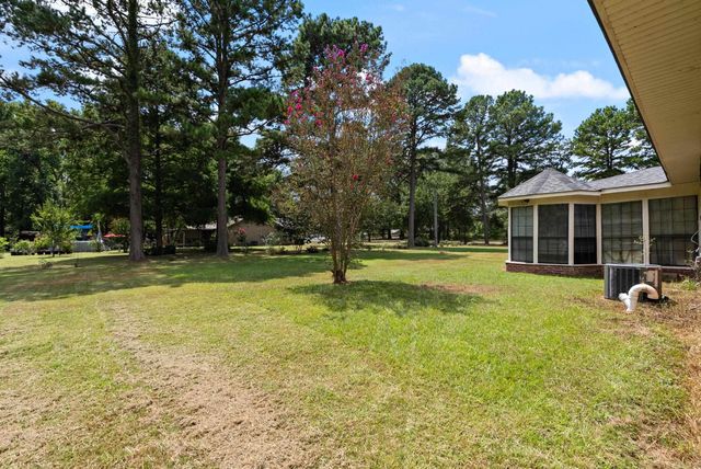 21 Center Street, Ward, AR 72176