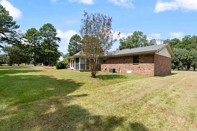 21 Center Street, Ward, AR 72176