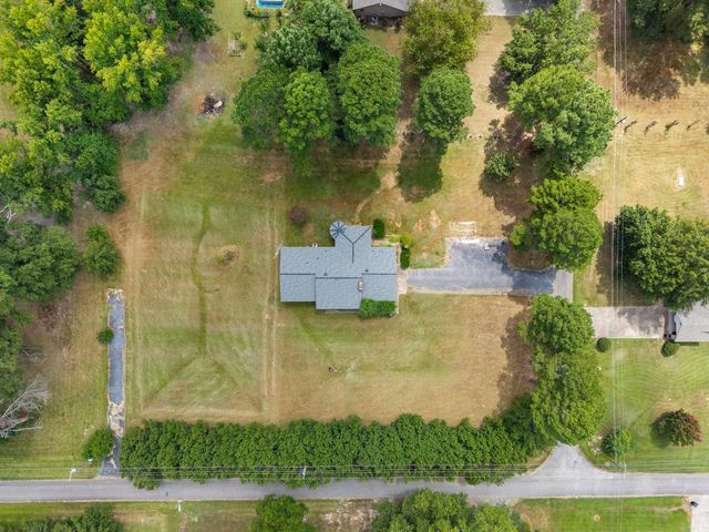 21 Center Street, Ward, AR 72176