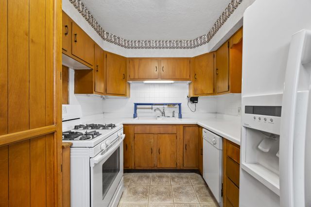 1002 Carroll Avenue, Ames, IA 50010