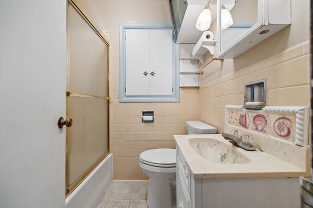 1002 Carroll Avenue, Ames, IA 50010