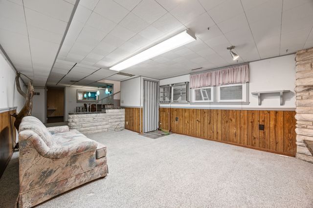 1002 Carroll Avenue, Ames, IA 50010