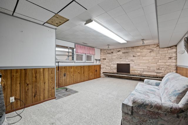 1002 Carroll Avenue, Ames, IA 50010