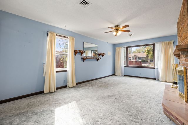 1002 Carroll Avenue, Ames, IA 50010