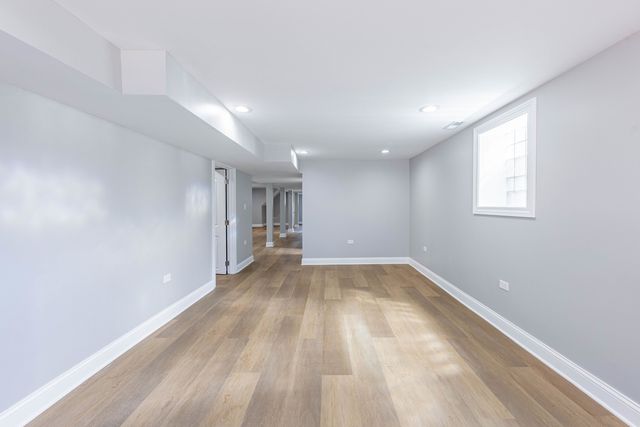 2107 EAST Avenue, Berwyn, IL 60402