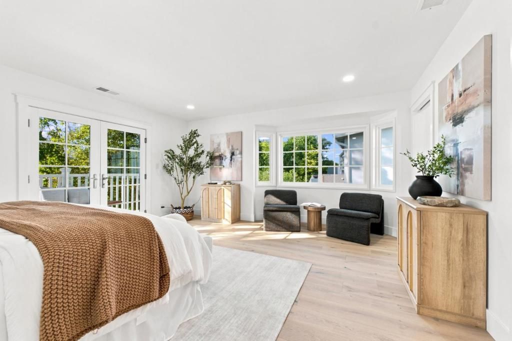 Image 17 of property listing at 1596 Mckendrie Street, San Jose, CA 95126
