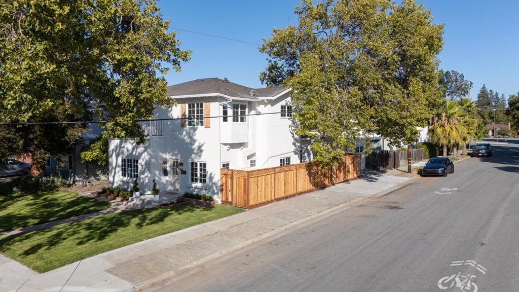 Image 31 of property listing at 1596 Mckendrie Street, San Jose, CA 95126