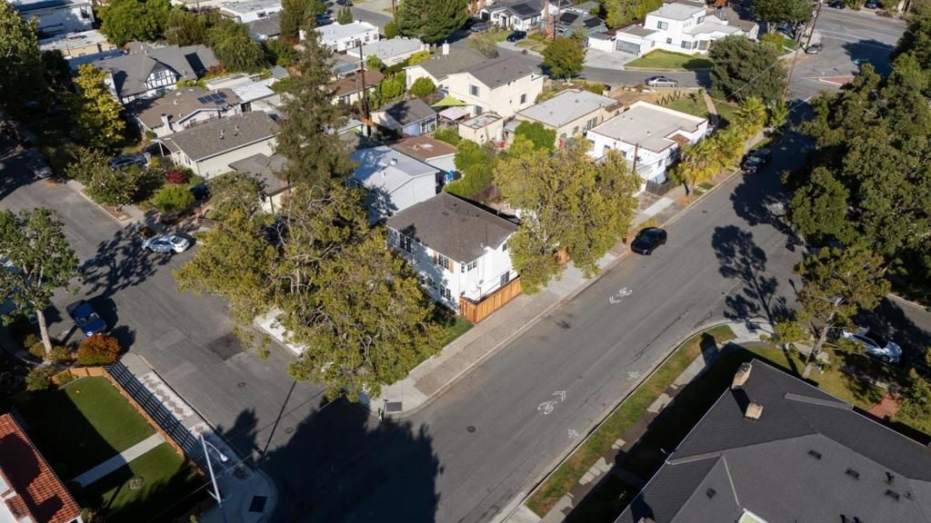 Image 32 of property listing at 1596 Mckendrie Street, San Jose, CA 95126