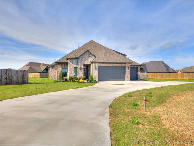 17826 S 48th East Avenue, Bixby, OK 74008