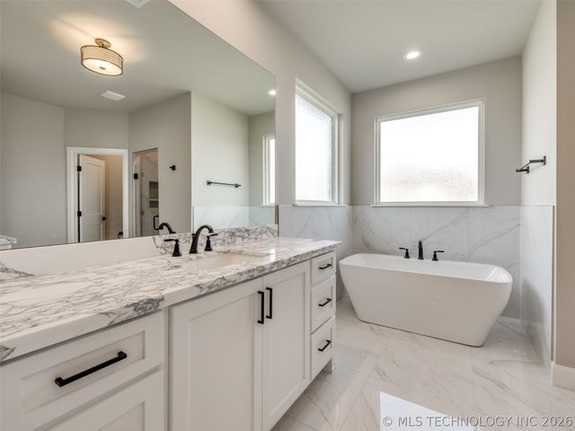 17826 S 48th East Avenue, Bixby, OK 74008
