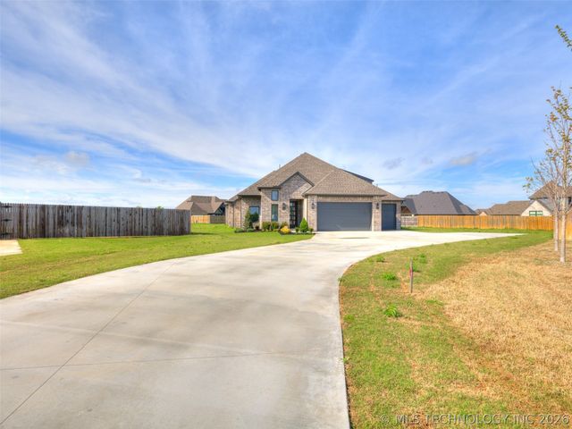 17826 S 48th East Avenue, Bixby, OK 74008